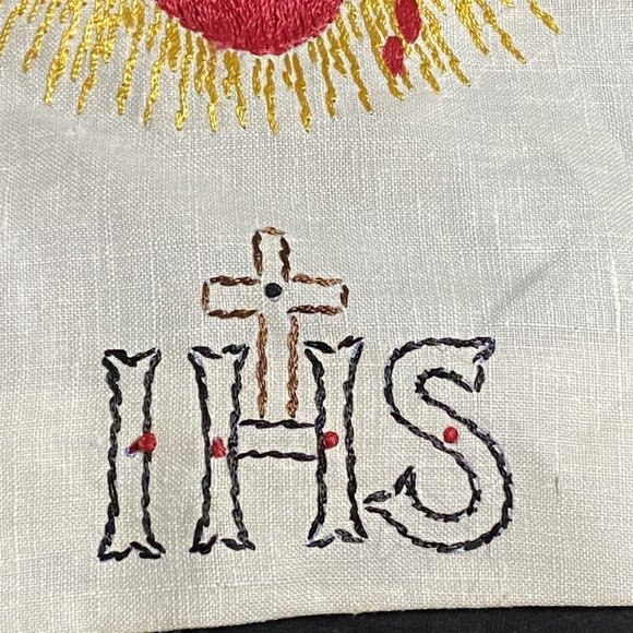 Vintage Sacred Heart IHS Embroidered Linen Piece - Picture 3 of 8